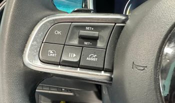 LA 600 CHE SI FA NOTARE – 145 CV, HYBRID E AUTOMATICA! pieno