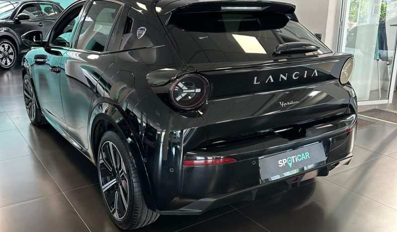Una Ypsilon, un livello superiore pieno