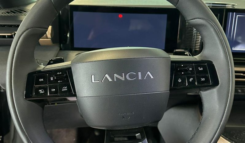 Una Ypsilon, un livello superiore pieno