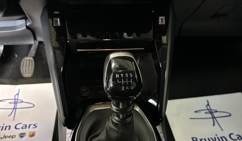 PEUGEOT 208 IL TUO PROSSIMO COLPO DI STILE pieno