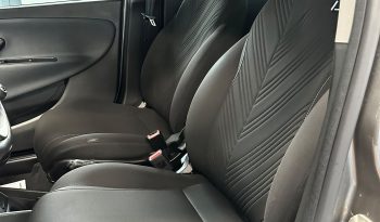 ELEGANTE, HYBRID, PRONTA A PARTIRE! pieno