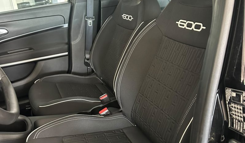 FIAT 600: COMPATTA, GRINTOSA, HYBRID! pieno