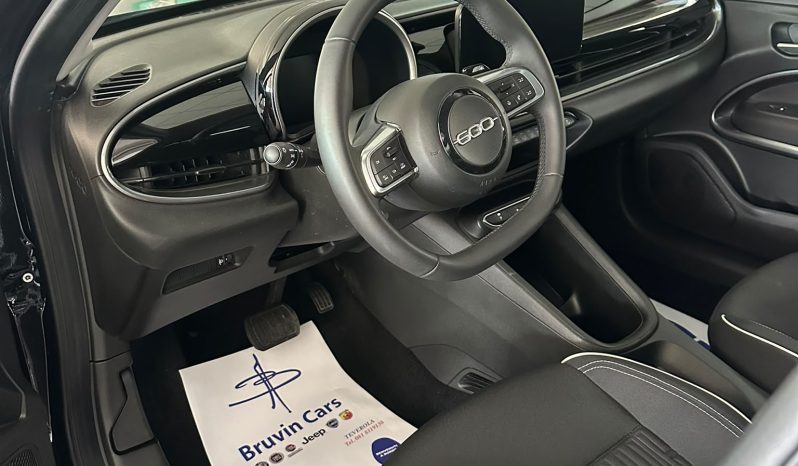 FIAT 600: COMPATTA, GRINTOSA, HYBRID! pieno