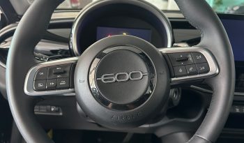 FIAT 600: COMPATTA, GRINTOSA, HYBRID! pieno