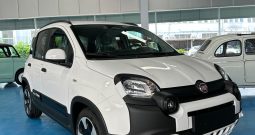 FIAT PANDINA CROSS HYBRID: KM 0, PRONTA A PARTIRE!