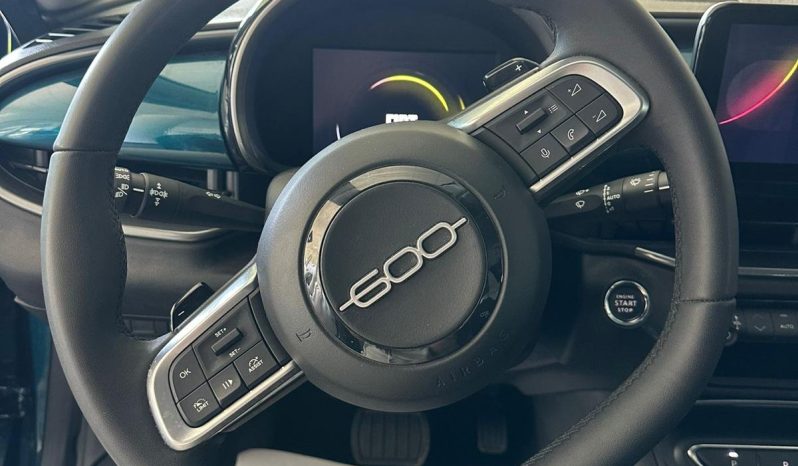 NUOVA FIAT 600: 145 CV DI STILE E TECNOLOGIA! pieno