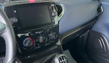 YPSILON PLATINO HYBRID: L’ELEGANZA CHE STAVI CERCANDO! pieno