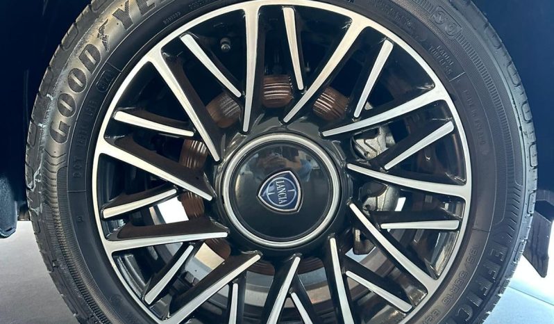 YPSILON PLATINO HYBRID: L’ELEGANZA CHE STAVI CERCANDO! pieno