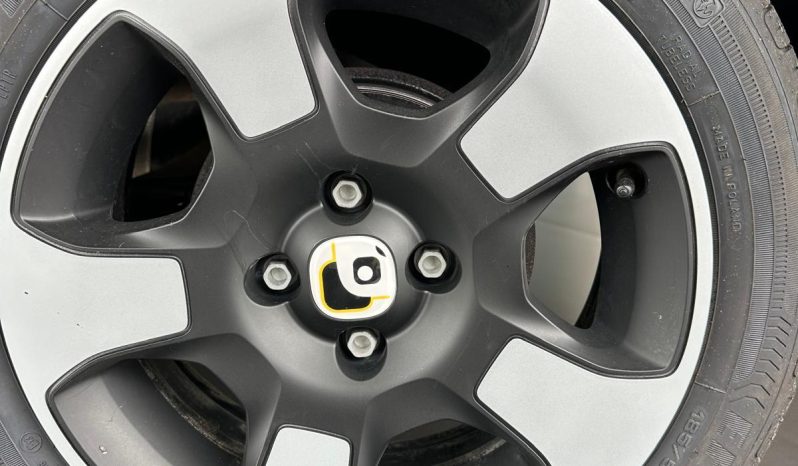 PANDINA CROSS HYBRID: LA TUA PROSSIMA AUTO È QUI! pieno