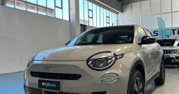 CREMA CAPPUCCINO, 145 CV E CAMBIO AUTOMATICO: È LA FIAT 600!!