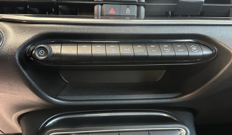CREMA CAPPUCCINO, 145 CV E CAMBIO AUTOMATICO: È LA FIAT 600!! pieno