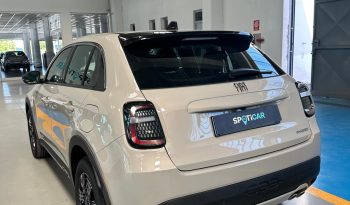 CREMA CAPPUCCINO, 145 CV E CAMBIO AUTOMATICO: È LA FIAT 600!! pieno
