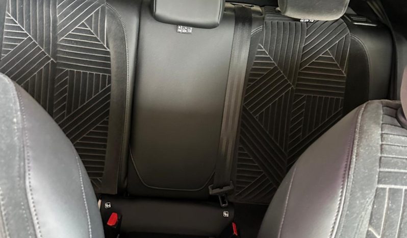 NUOVA YPSILON LX HYBRID: LO STILE ITALIANO È CAMBIATO! pieno