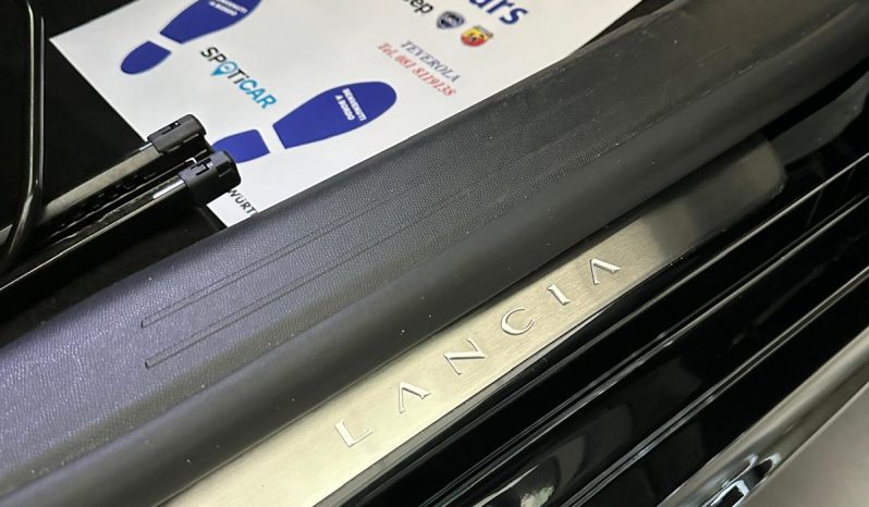 NUOVA YPSILON LX HYBRID: LO STILE ITALIANO È CAMBIATO! pieno