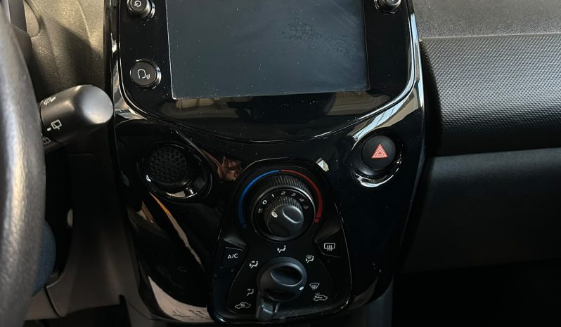C1 SHINE: LA TUA PROSSIMA CITY CAR È QUI! pieno