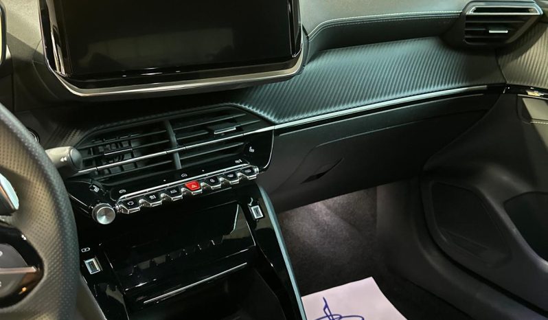 PEUGEOT 208 GT HYBRID: SPORTIVA, AUTOMATICA, IRRESISTIBILE! pieno