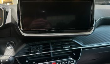 PEUGEOT 208 GT HYBRID: SPORTIVA, AUTOMATICA, IRRESISTIBILE! pieno